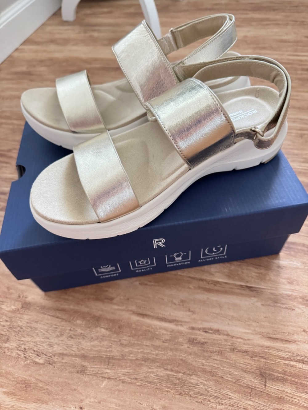 NWT Rockport Qwera Sandal Open Toe Strappy Casual Wedge Adjustable Gold Neutral - Picture 9 of 16